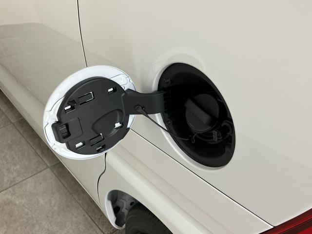 タントＸリミテッド　両側電動スライドドア　ＬＥＤ　届出済未使用車衝突被害軽減ブレーキ　コーナーセンサー　バックカメラ（ナビ装着時用）　両側電動スライドドア　前席シートヒーター　電動パーキングブレーキ　ＬＥＤ　オートライト　オートエアコン　スマートキー　エコアイドル（滋賀県）の中古車