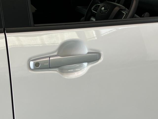 タントＸリミテッド　両側電動スライドドア　ＬＥＤ　届出済未使用車衝突被害軽減ブレーキ　コーナーセンサー　バックカメラ（ナビ装着時用）　両側電動スライドドア　前席シートヒーター　電動パーキングブレーキ　ＬＥＤ　オートライト　オートエアコン　スマートキー　エコアイドル（滋賀県）の中古車
