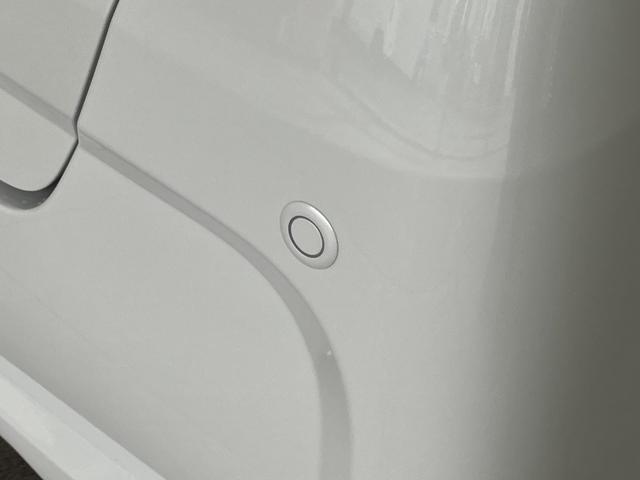 タントＸリミテッド　両側電動スライドドア　ＬＥＤ　届出済未使用車衝突被害軽減ブレーキ　コーナーセンサー　バックカメラ（ナビ装着時用）　両側電動スライドドア　前席シートヒーター　電動パーキングブレーキ　ＬＥＤ　オートライト　オートエアコン　スマートキー　エコアイドル（滋賀県）の中古車