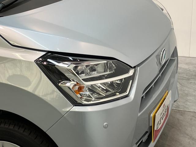 ミライースＸ　ＳＡ３　キーレス　ＬＥＤ　電動格納ミラー　届出済未使用車衝突被害軽減ブレーキ　スマアシ３　コーナーセンサー　バックカメラ（ナビ装着時用）　ＬＥＤヘッドライト　電動格納式ドアミラー　マニュアルレベリング　キーレスエントリー　オートライト　エコアイドル（滋賀県）の中古車