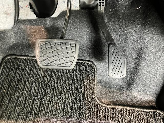 ムーヴＬ　６．８型ディスプレイオーディオ　バックカメラ　キーレス衝突被害軽減ブレーキ　コーナーセンサー　ディスプレイオーディオ　Ｂｌｕｅｔｏｏｔｈ　ＵＳＢ　バックカメラ　両側スライドドア　ＬＥＤ　キーレス　電動格納式ミラー　オートライト　電格ミラー　エコアイドル（滋賀県）の中古車