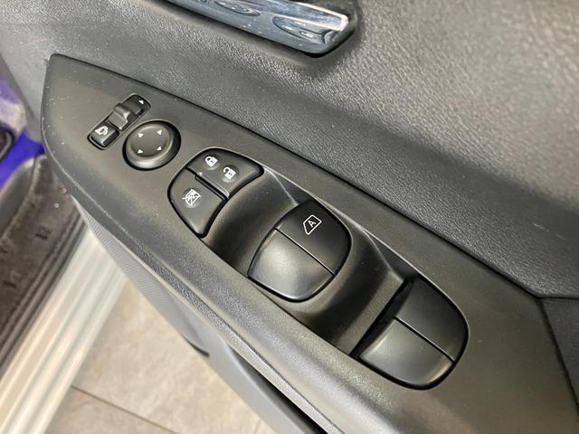 セレナＸ　フルセグナビ　バックカメラ　両側電動スライドドア　ＬＥＤ衝突被害軽減ブレーキ　フルセグナビ　ＤＶＤ再生　Ｂｌｕｅｔｏｏｔｈ　ＵＳＢ　バックカメラ　ＥＴＣ　両側電動スライドドア　ダブルエアコン　クルーズコントロール　ＬＥＤ　オートエアコン　スマートキー（滋賀県）の中古車
