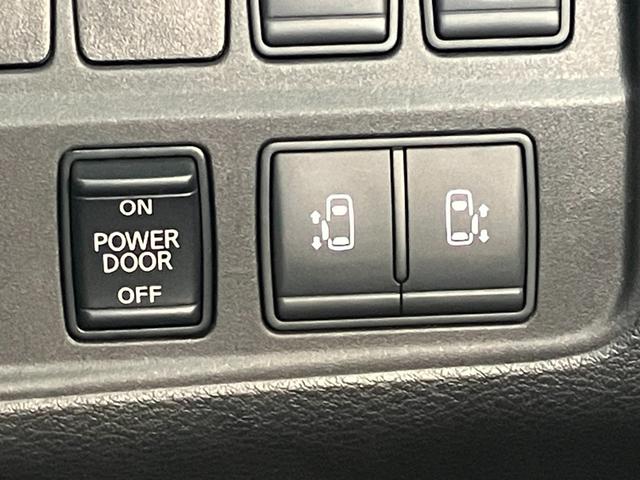 セレナＸ　フルセグナビ　バックカメラ　両側電動スライドドア　ＬＥＤ衝突被害軽減ブレーキ　フルセグナビ　ＤＶＤ再生　Ｂｌｕｅｔｏｏｔｈ　ＵＳＢ　バックカメラ　ＥＴＣ　両側電動スライドドア　ダブルエアコン　クルーズコントロール　ＬＥＤ　オートエアコン　スマートキー（滋賀県）の中古車