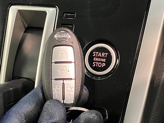 セレナＸ　フルセグナビ　バックカメラ　両側電動スライドドア　ＬＥＤ衝突被害軽減ブレーキ　フルセグナビ　ＤＶＤ再生　Ｂｌｕｅｔｏｏｔｈ　ＵＳＢ　バックカメラ　ＥＴＣ　両側電動スライドドア　ダブルエアコン　クルーズコントロール　ＬＥＤ　オートエアコン　スマートキー（滋賀県）の中古車