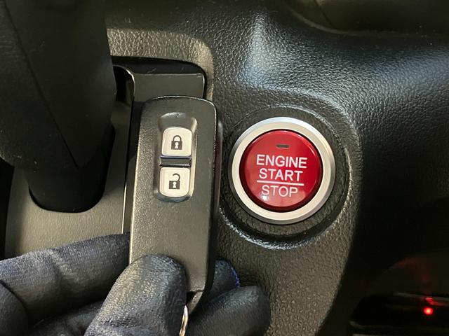 Ｎ−ＢＯＸカスタムＧ　ナビ　ＥＴＣ　ＨＩＤ　スマートキー　両側スライドドアナビ　ＵＳＢ　ＥＴＣ　ＨＩＤヘッドライト　オートライト　電動格納式ミラー　スマートキー　エコアイドル　両側スライドドア（滋賀県）の中古車
