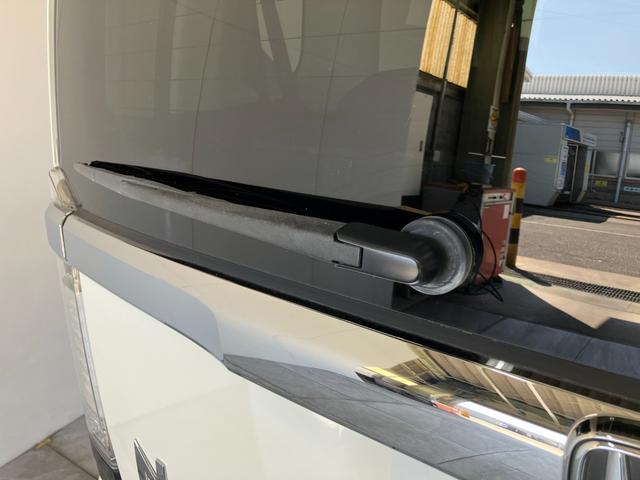 Ｎ−ＢＯＸカスタムＧ　ナビ　ＥＴＣ　ＨＩＤ　スマートキー　両側スライドドアナビ　ＵＳＢ　ＥＴＣ　ＨＩＤヘッドライト　オートライト　電動格納式ミラー　スマートキー　エコアイドル　両側スライドドア（滋賀県）の中古車