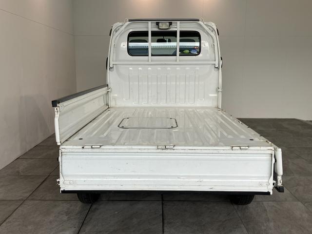 アクティトラックSDX 4WD 5MT エアコン パワステ 荷台作業灯フルタイム4WD 5速マニュアルミッション車 エアコン パワステ エアバッグ AMラジオ 荷台作業灯 マニュアルレベリング ゲートプロテクター タイヤ4本新品交換済み(滋賀県)の中古車