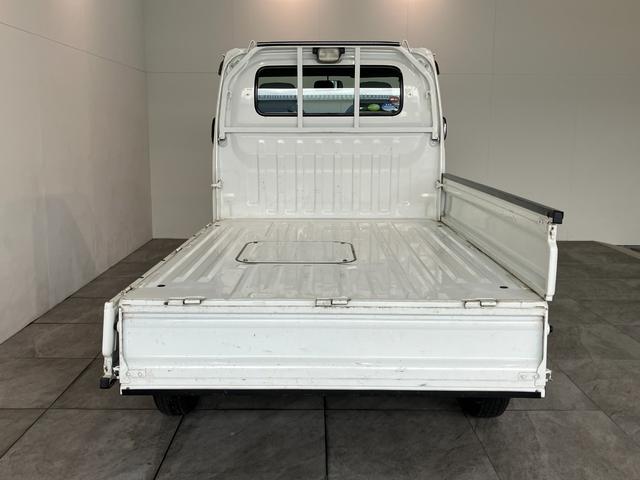 アクティトラックSDX 4WD 5MT エアコン パワステ 荷台作業灯フルタイム4WD 5速マニュアルミッション車 エアコン パワステ エアバッグ AMラジオ 荷台作業灯 マニュアルレベリング ゲートプロテクター タイヤ4本新品交換済み(滋賀県)の中古車