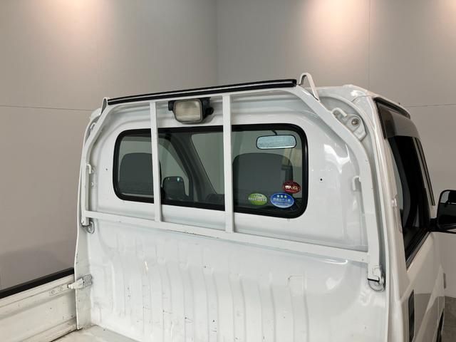 アクティトラックSDX 4WD 5MT エアコン パワステ 荷台作業灯フルタイム4WD 5速マニュアルミッション車 エアコン パワステ エアバッグ AMラジオ 荷台作業灯 マニュアルレベリング ゲートプロテクター タイヤ4本新品交換済み(滋賀県)の中古車