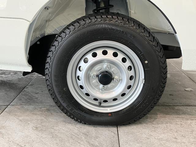 ハイゼットトラックジャンボエクストラ　４ＷＤ　５ＭＴ　ＬＥＤ　届出済未使用車衝突被害軽減ブレーキ　コーナーセンサー　ＬＥＤヘッドライト　オートライト　スマートキー　パワーウインドウ　電動格納式ミラー　荷台作業灯　４ＷＤ　デフロック　Ｈｉ−Ｌｏ切り替え　届出済未使用車（滋賀県）の中古車