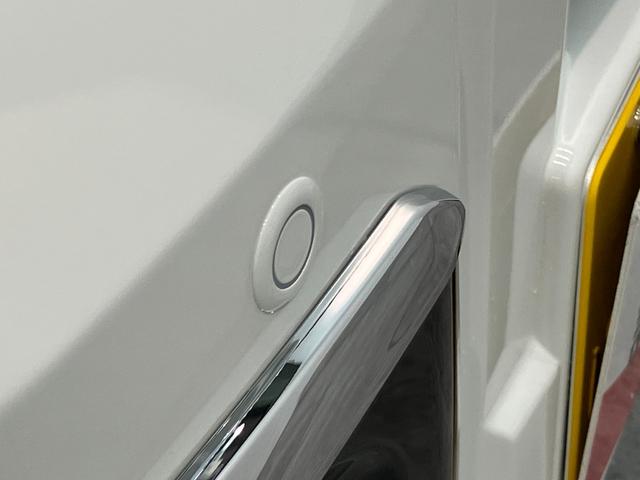 ハイゼットトラックジャンボエクストラ　４ＷＤ　５ＭＴ　ＬＥＤ　届出済未使用車衝突被害軽減ブレーキ　コーナーセンサー　ＬＥＤヘッドライト　オートライト　スマートキー　パワーウインドウ　電動格納式ミラー　荷台作業灯　４ＷＤ　デフロック　Ｈｉ−Ｌｏ切り替え　届出済未使用車（滋賀県）の中古車