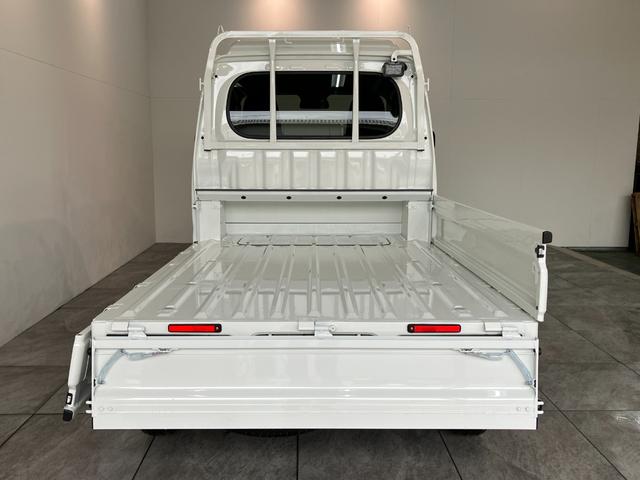 ハイゼットトラックジャンボエクストラ　４ＷＤ　５ＭＴ　ＬＥＤ　届出済未使用車衝突被害軽減ブレーキ　コーナーセンサー　ＬＥＤヘッドライト　オートライト　スマートキー　パワーウインドウ　電動格納式ミラー　荷台作業灯　４ＷＤ　デフロック　Ｈｉ−Ｌｏ切り替え　届出済未使用車（滋賀県）の中古車