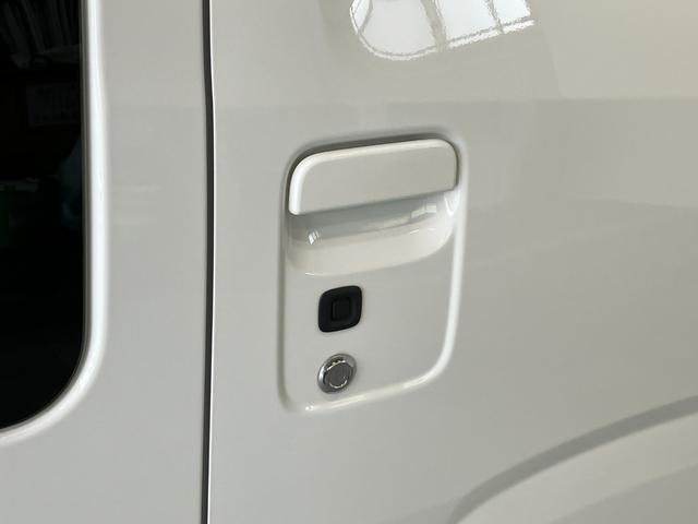 ハイゼットトラックジャンボエクストラ 4WD 5MT LED 届出済未使用車衝突被害軽減ブレーキ スマアシ コーナーセンサー LEDヘッドライト オートライト スマートキー パワーウインドウ 電動格納式ミラー 荷台作業灯 4WD デフロック Hi−Lo切り替え エコアイドル(滋賀県)の中古車