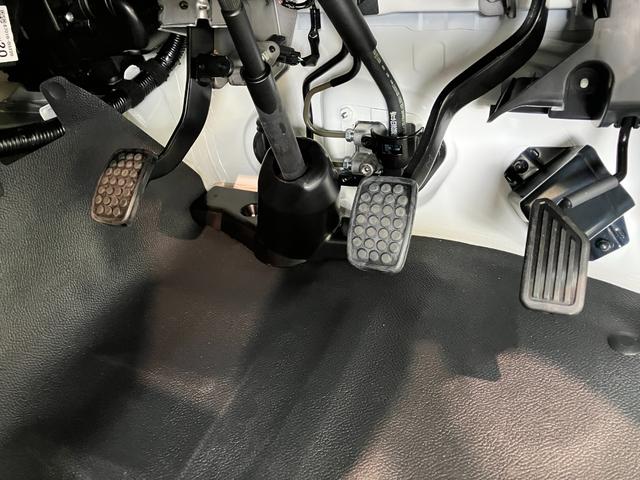 ハイゼットトラックジャンボエクストラ 4WD 5MT LED 届出済未使用車衝突被害軽減ブレーキ スマアシ コーナーセンサー LEDヘッドライト オートライト スマートキー パワーウインドウ 電動格納式ミラー 荷台作業灯 4WD デフロック Hi−Lo切り替え エコアイドル(滋賀県)の中古車