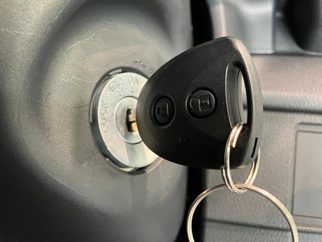 ムーヴＬ　コーナーセンサー　キーレス　両側スライドドア　ＬＥＤ衝突被害軽減ブレーキ　コーナーセンサー　バックカメラ（ナビ装着時用）　両側スライドドア　ＬＥＤヘッドライト　オートライト　マニュアルエアコン　キーレスエントリー　電動格納式ミラー　エコアイドル（滋賀県）の中古車