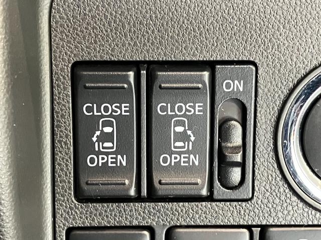 タントカスタムＲＳトップエディションＳＡ３　ターボ　８型ナビ衝突被害軽減ブレーキ　８型フルセグナビ　Ｂｌｕｅｔｏｏｔｈ　ＤＶＤ再生　ＵＳＢ　バックカメラ　両側電動スライドドア　シートヒーター　ＬＥＤ　オートライト　オートエアコン　スマートキー　エコアイドル（滋賀県）の中古車