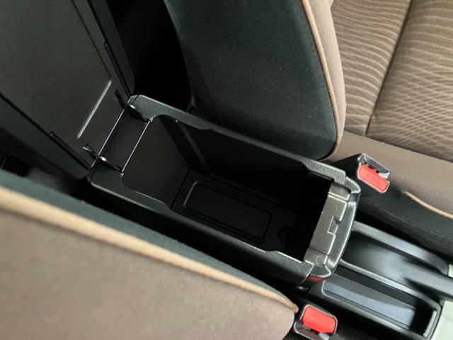 アクアG フルセグナビ バックカメラ ドラレコ シートヒーターフルセグナビ DVD再生 Bluetooth バックカメラ ドラレコ ETC シートヒーター LED オートライト オートエアコン 電格ミラー スマートキー スペアタイヤ ハイブリッド車(滋賀県)の中古車