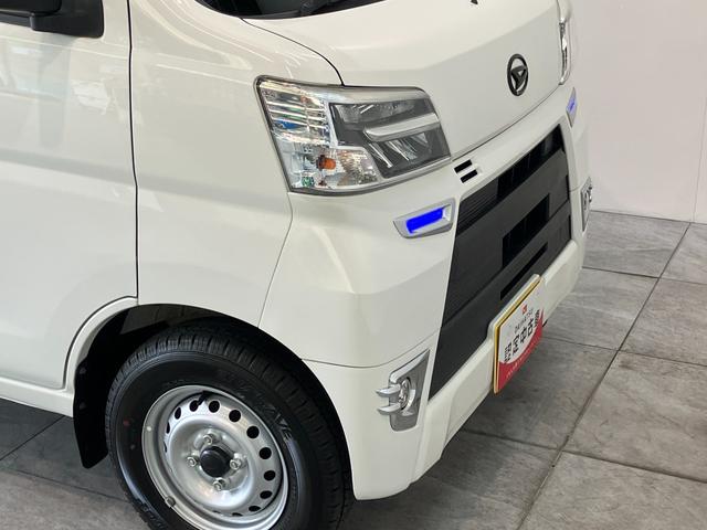 ハイゼットカーゴスペシャルSA3 4WD CDステレオ AT車 LEDライト衝突被害軽減ブレーキ スマアシ CDステレオ オートライト マニュアルレベリング 両側スライドドア LEDヘッドライト エコアイドル パートタイム4WD タイヤ4本新品交換済み(滋賀県)の中古車