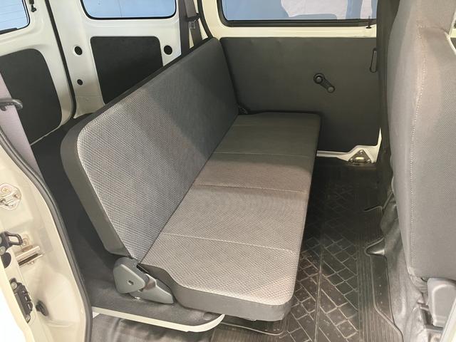 ハイゼットカーゴスペシャルSA3 4WD CDステレオ AT車 LEDライト衝突被害軽減ブレーキ スマアシ CDステレオ オートライト マニュアルレベリング 両側スライドドア LEDヘッドライト エコアイドル パートタイム4WD タイヤ4本新品交換済み(滋賀県)の中古車