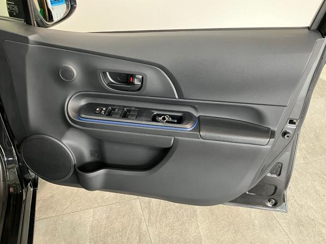 アクアS フルセグナビ バックカメラ ドラレコ ETC 車検整備付トヨタセーフティセンス フルセグナビ DVD再生 Bluetooth USB バックカメラ ドラレコ ETC オートライト オートエアコン 電動格納式ミラー スマートキー ハイブリッド車(滋賀県)の中古車