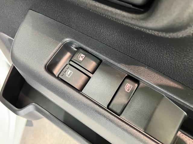 ハイゼットカーゴDX 4WD コーナーセンサー キーレス 前席P/W衝突被害軽減ブレーキ スマアシ パートタイム4WD コーナーセンサー 前席パワーウインドウ AM/FMステレオ 両側スライドドア オートライト マニュアルレベリング キーレスエントリー エコアイドル(滋賀県)の中古車