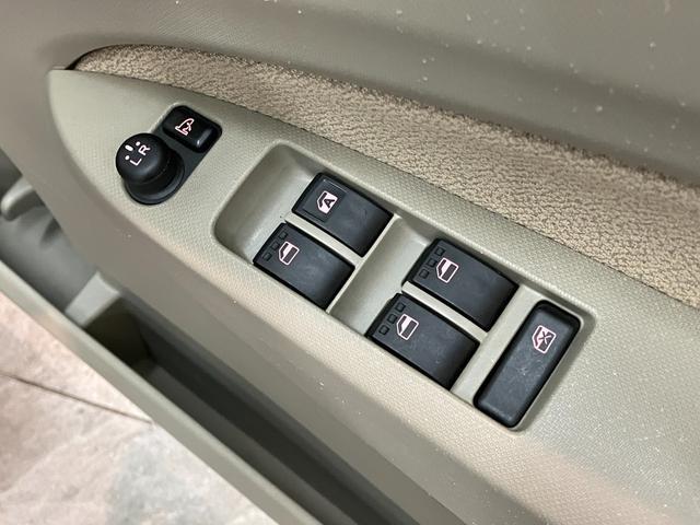 ムーヴＬ　フルセグナビ　ＥＴＣ　キーレス　走行４万キロ台コーナーセンサー　フルセグナビ　ＤＶＤ再生　Ｂｌｕｅｔｏｏｔｈ　ＵＳＢ　ＥＴＣ　電動格納式ミラー　キーレスエントリー　オートエアコン　マニュアルレベリング（滋賀県）の中古車