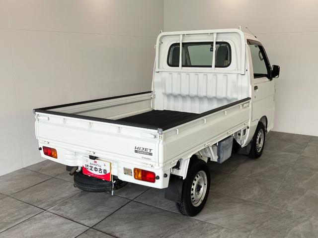ハイゼットトラックエアコン・パワステ　スペシャル　２ＷＤ　ＡＴ車エアコン　パワステ　ＡＭ／ＦＭラジオ　マニュアルレベリング　荷台マット　ゲートプロテクター（滋賀県）の中古車