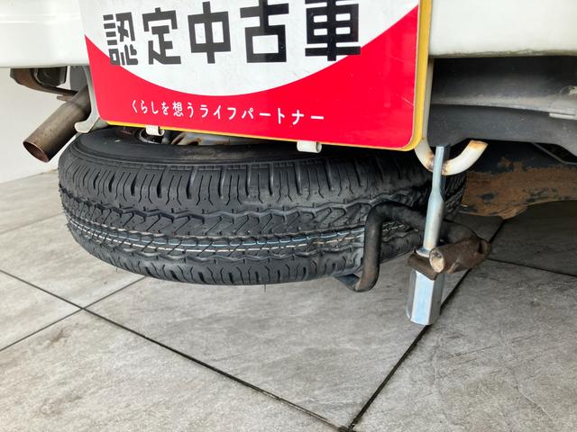ハイゼットトラックエアコン・パワステ　スペシャル　２ＷＤ　ＡＴ車エアコン　パワステ　ＡＭ／ＦＭラジオ　マニュアルレベリング　荷台マット　ゲートプロテクター（滋賀県）の中古車