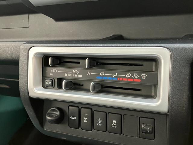 ハイゼットトラックエクストラＳＡIIIｔ　４ＷＤ　５ＭＴ　キーレス　車検整備付衝突被害軽減ブレーキ　４ＷＤ　Ｈｉ−Ｌｏ切り替え　デフロック　４枚リーフスプリング　ＣＤステレオ　キーレスエントリー　パワーウインドウ　荷台作業灯　マニュアルレベリング　５速マニュアルミッション車（滋賀県）の中古車