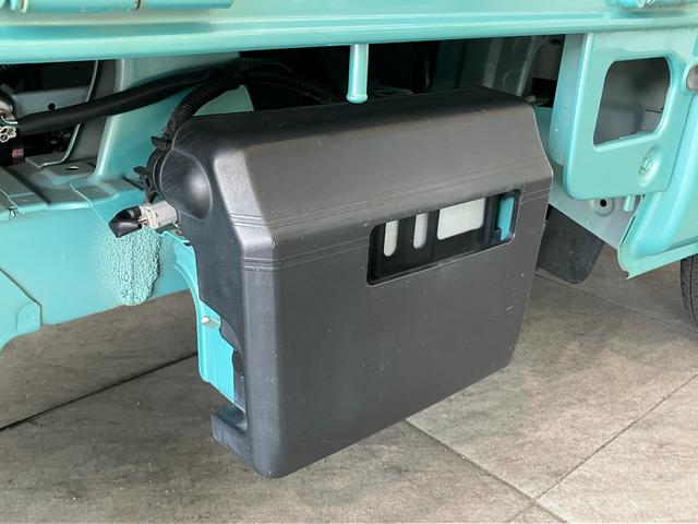 ハイゼットトラックエクストラＳＡIIIｔ　４ＷＤ　５ＭＴ　キーレス　車検整備付衝突被害軽減ブレーキ　４ＷＤ　Ｈｉ−Ｌｏ切り替え　デフロック　４枚リーフスプリング　ＣＤステレオ　キーレスエントリー　パワーウインドウ　荷台作業灯　マニュアルレベリング　５速マニュアルミッション車（滋賀県）の中古車