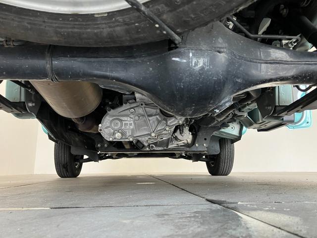 ハイゼットトラックエクストラＳＡIIIｔ　４ＷＤ　５ＭＴ　キーレス　車検整備付衝突被害軽減ブレーキ　４ＷＤ　Ｈｉ−Ｌｏ切り替え　デフロック　４枚リーフスプリング　ＣＤステレオ　キーレスエントリー　パワーウインドウ　荷台作業灯　マニュアルレベリング　５速マニュアルミッション車（滋賀県）の中古車