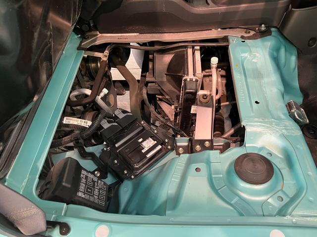 ハイゼットトラックエクストラＳＡIIIｔ　４ＷＤ　５ＭＴ　キーレス　車検整備付衝突被害軽減ブレーキ　４ＷＤ　Ｈｉ−Ｌｏ切り替え　デフロック　４枚リーフスプリング　ＣＤステレオ　キーレスエントリー　パワーウインドウ　荷台作業灯　マニュアルレベリング　５速マニュアルミッション車（滋賀県）の中古車