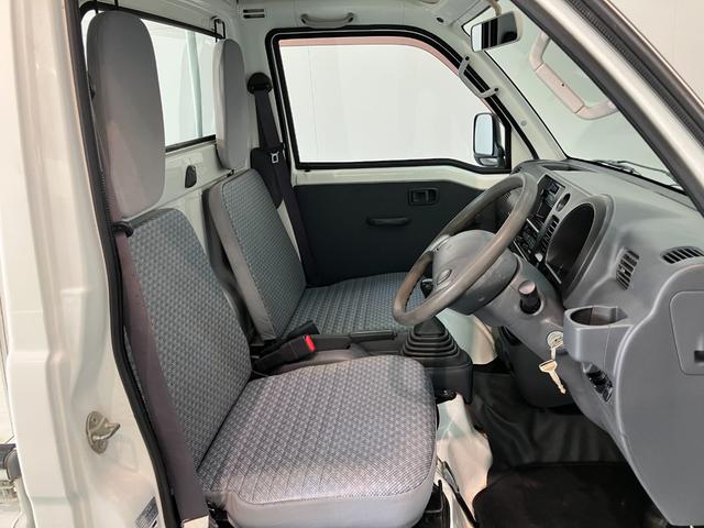 ハイゼットトラックスペシャル　パートタイム４ＷＤ　５ＭＴ　ＡＭ／ＦＭラジオパートタイム４ＷＤ　５速マニュアルミッション車　ＡＭ／ＦＭラジオ　マニュアルレベリング　ゲートプロテクター　テールゲートチェーン（滋賀県）の中古車