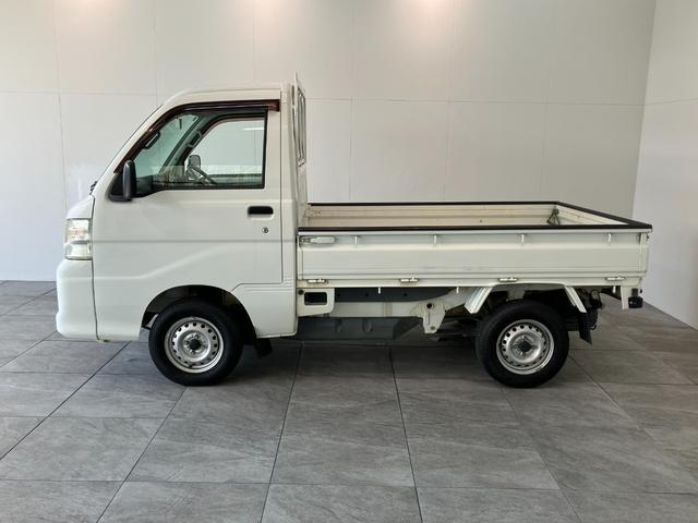 ハイゼットトラックスペシャル　パートタイム４ＷＤ　５ＭＴ　ＡＭ／ＦＭラジオパートタイム４ＷＤ　５速マニュアルミッション車　ＡＭ／ＦＭラジオ　マニュアルレベリング　ゲートプロテクター　テールゲートチェーン（滋賀県）の中古車