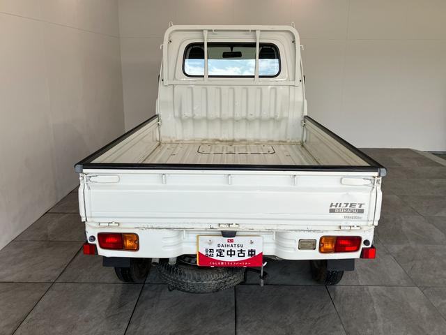 ハイゼットトラックスペシャル　パートタイム４ＷＤ　５ＭＴ　ＡＭ／ＦＭラジオパートタイム４ＷＤ　５速マニュアルミッション車　ＡＭ／ＦＭラジオ　マニュアルレベリング　ゲートプロテクター　テールゲートチェーン（滋賀県）の中古車