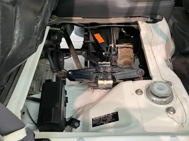 ハイゼットトラックスペシャル　パートタイム４ＷＤ　５ＭＴ　ＡＭ／ＦＭラジオパートタイム４ＷＤ　５速マニュアルミッション車　ＡＭ／ＦＭラジオ　マニュアルレベリング　ゲートプロテクター　テールゲートチェーン（滋賀県）の中古車