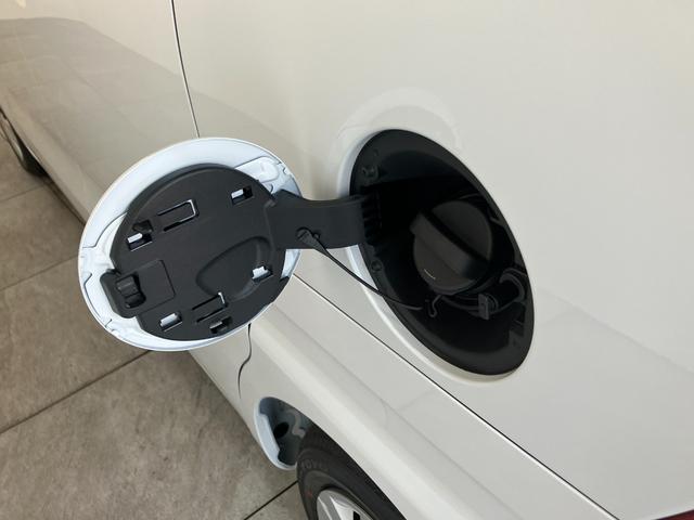 タントＸリミテッド　両側電動スライドドア　ＬＥＤ　届出済未使用車衝突被害軽減ブレーキ　コーナーセンサー　バックカメラ（ナビ装着時用）　両側電動スライドドア　前席シートヒーター　電動パーキングブレーキ　ＬＥＤ　オートライト　オートエアコン　スマートキー　エコアイドル（滋賀県）の中古車
