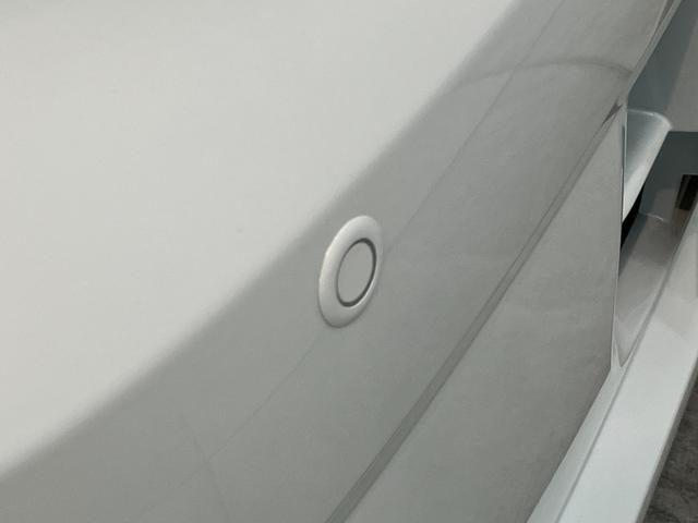 タントＸリミテッド　両側電動スライドドア　ＬＥＤ　届出済未使用車衝突被害軽減ブレーキ　コーナーセンサー　バックカメラ（ナビ装着時用）　両側電動スライドドア　前席シートヒーター　電動パーキングブレーキ　ＬＥＤ　オートライト　オートエアコン　スマートキー　エコアイドル（滋賀県）の中古車