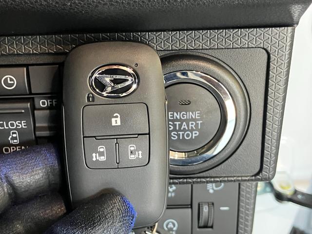 タントＸリミテッド　両側電動スライドドア　ＬＥＤ　届出済未使用車衝突被害軽減ブレーキ　コーナーセンサー　バックカメラ（ナビ装着時用）　両側電動スライドドア　前席シートヒーター　電動パーキングブレーキ　ＬＥＤ　オートライト　オートエアコン　スマートキー　エコアイドル（滋賀県）の中古車