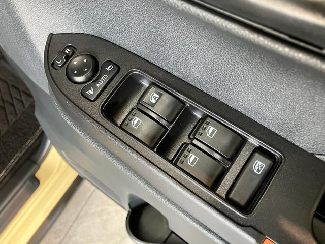 タントファンクロスリミテッド　両側電動スライドドア　クルコン衝突被害軽減ブレーキ　コーナーセンサー　バックカメラ（ナビ装着時用）　両側電動スライドドア　前席シートヒーター　ＬＥＤ　オートライト　オートエアコン　スマートキー　レーダークルーズ　エコアイドル（滋賀県）の中古車
