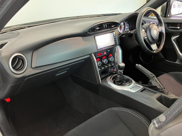 ８６ＧＴ　６ＭＴ　ワンセグナビ　Ｂカメラ　ＬＥＤ　前後ドラレコ６速マニュアルミッション車　ワンセグナビ　Ｂｌｕｅｔｏｏｔｈ　バックカメラ　前後ドラレコ　ＥＴＣ　オートエアコン　ＬＥＤヘッドライト　オートライト　クルーズコントロール　スマートキー（滋賀県）の中古車