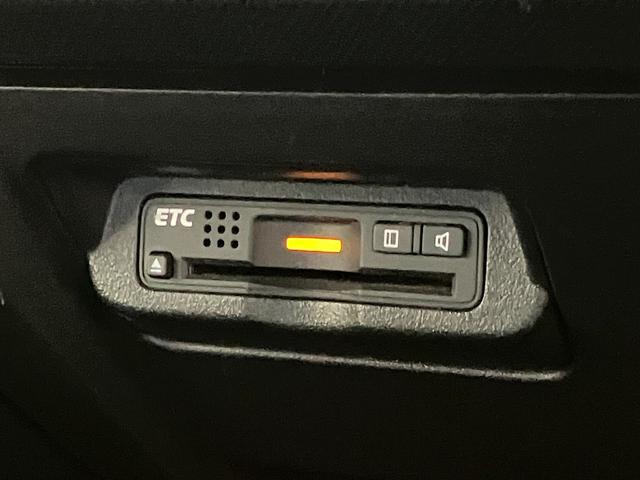 フリードスパイクＧ　ジャストセレクション　左側電動スライドドア　ＥＴＣ車載器左側電動スライドドア　ＥＴＣ　ＣＤチューナー　ＨＩＤ　オートライト　オートエアコン　電動格納式ドアミラー　キーレス　チルトステアリング　シートリフター　タイヤ４本新品交換済み（滋賀県）の中古車