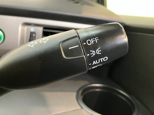 フリードスパイクＧ　ジャストセレクション　左側電動スライドドア　ＥＴＣ車載器左側電動スライドドア　ＥＴＣ　ＣＤチューナー　ＨＩＤ　オートライト　オートエアコン　電動格納式ドアミラー　キーレス　チルトステアリング　シートリフター　タイヤ４本新品交換済み（滋賀県）の中古車