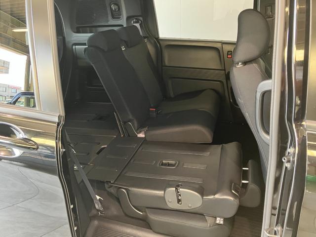 フリードスパイクＧ　ジャストセレクション　左側電動スライドドア　ＥＴＣ車載器左側電動スライドドア　ＥＴＣ　ＣＤチューナー　ＨＩＤ　オートライト　オートエアコン　電動格納式ドアミラー　キーレス　チルトステアリング　シートリフター　タイヤ４本新品交換済み（滋賀県）の中古車
