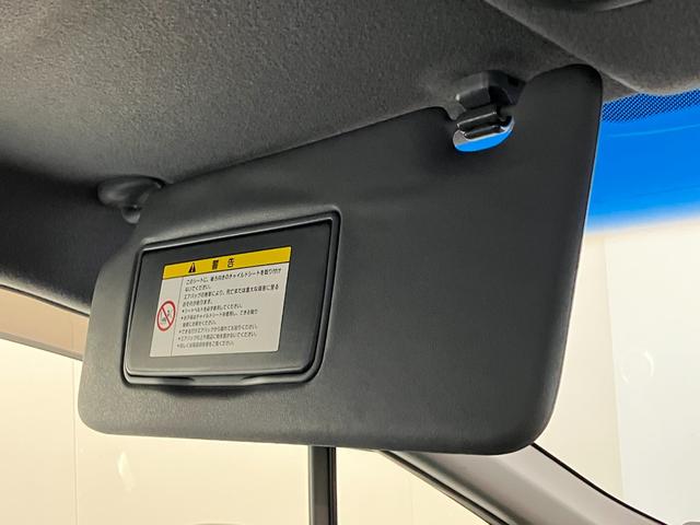 フリードスパイクＧ　ジャストセレクション　左側電動スライドドア　ＥＴＣ車載器左側電動スライドドア　ＥＴＣ　ＣＤチューナー　ＨＩＤ　オートライト　オートエアコン　電動格納式ドアミラー　キーレス　チルトステアリング　シートリフター　タイヤ４本新品交換済み（滋賀県）の中古車