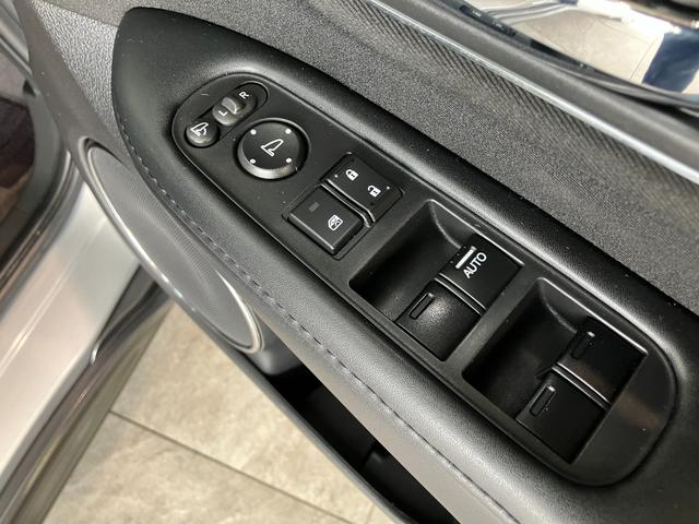 ヴェゼルハイブリッドX・ホンダセンシング ワンセグナビ バックカメラ衝突被害軽減ブレーキ ワンセグナビ Bluetooth バックカメラ ETC LED オートライト オートエアコン レーダークルーズ パドルシフト 電動格納式ミラー スマートキー エコアイドル(滋賀県)の中古車