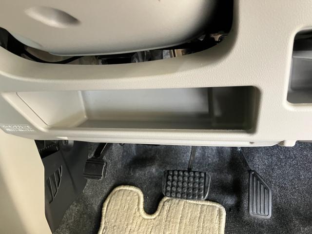 タントＬ　ＳＡ２　４ＷＤ　ナビ　バックカメラ　ＥＴＣ　キーレス衝突被害軽減ブレーキ　ナビ　ＤＶＤ再生　Ｂｌｕｅｔｏｏｔｈ　ＵＳＢ　バックカメラ　ＥＴＣ　電動格納式ミラー　マニュアルレベリング　キーレスエントリー　両側スライドドア　エコアイドル　フルタイム４ＷＤ（滋賀県）の中古車