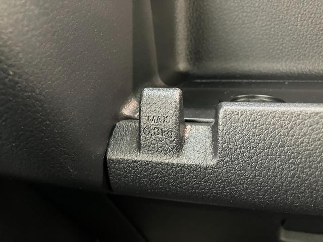 ハイゼットカーゴＤＸ　４ＷＤ　キーレス　前席パワーウインドウ衝突被害軽減ブレーキ　スマアシ　パートタイム４ＷＤ　コーナーセンサー　前席パワーウインドウ　ＡＭ／ＦＭステレオ　両側スライドドア　オートライト　マニュアルレベリング　キーレスエントリー（滋賀県）の中古車