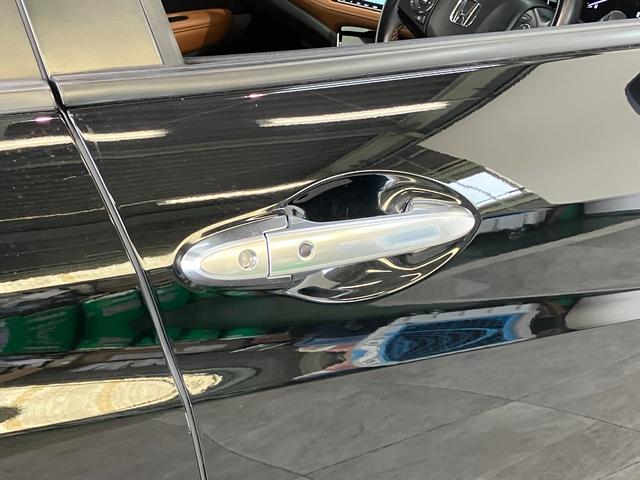 ヴェゼルハイブリッドZ・ホンダセンシング 8型ナビ バックカメラ衝突被害軽減ブレーキ 8型フルセグナビ DVD Bluetooth USB バックカメラ 前後ドラレコ ETC LED パドルシフト レーダークルーズ オートエアコン スマートキー エコアイドル(滋賀県)の中古車