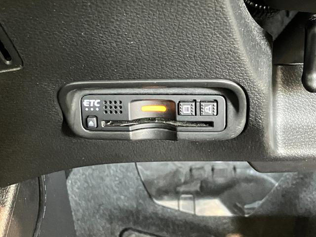 ヴェゼルハイブリッドZ・ホンダセンシング 8型ナビ バックカメラ衝突被害軽減ブレーキ 8型フルセグナビ DVD Bluetooth USB バックカメラ 前後ドラレコ ETC LED パドルシフト レーダークルーズ オートエアコン スマートキー エコアイドル(滋賀県)の中古車